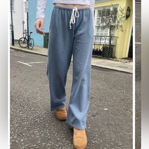 NWOT Brandy Melville Autumn Tie Sweatpants